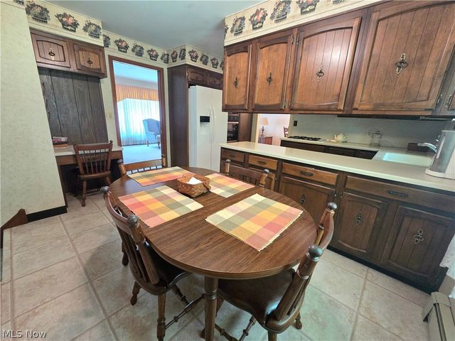 6745 Westview Drive, Brecksville, OH 44141