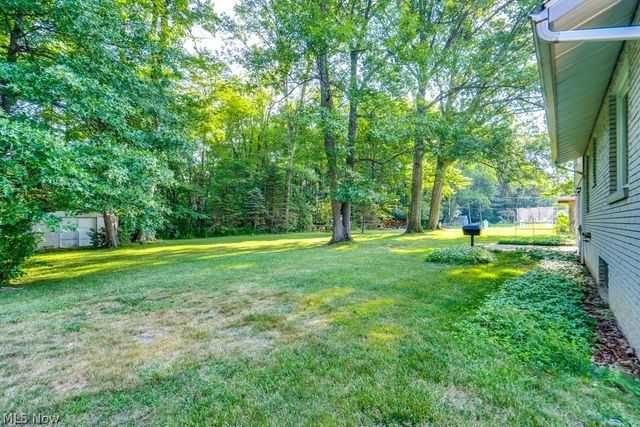6745 Westview Drive, Brecksville, OH 44141