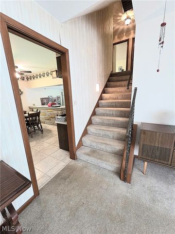 6745 Westview Drive, Brecksville, OH 44141