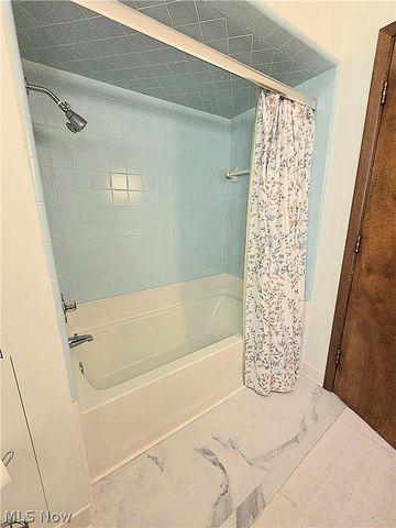 6745 Westview Drive, Brecksville, OH 44141