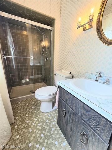 6745 Westview Drive, Brecksville, OH 44141