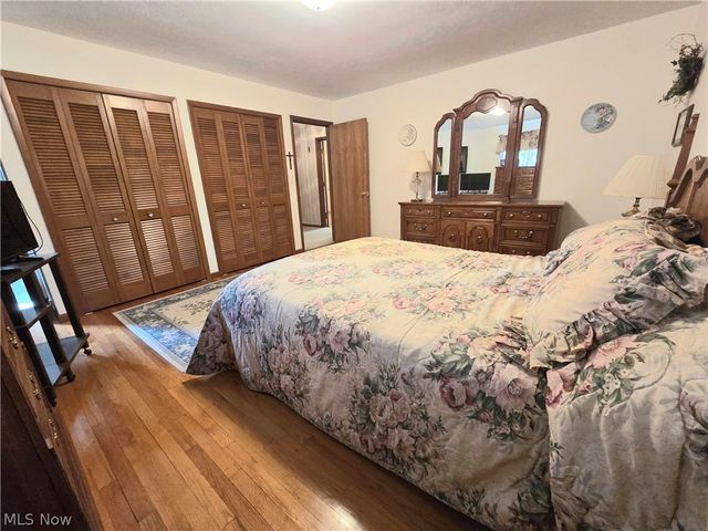 6745 Westview Drive, Brecksville, OH 44141