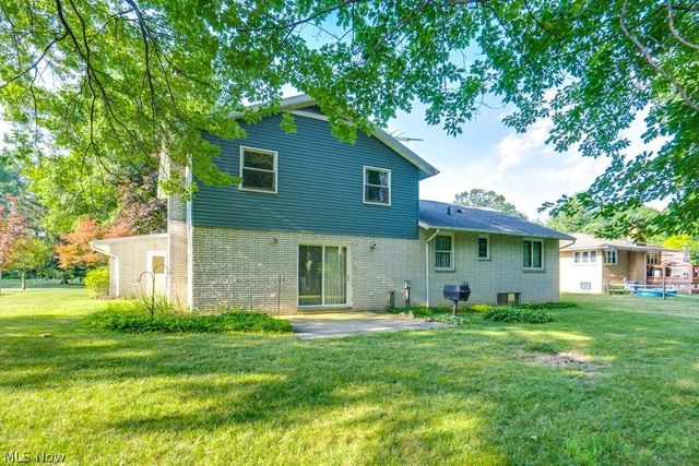 6745 Westview Drive, Brecksville, OH 44141