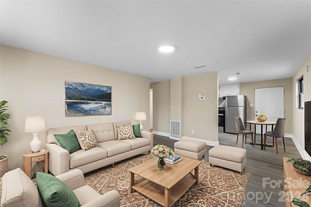 902 & 904 8th Avenue SW, Conover, NC 28613