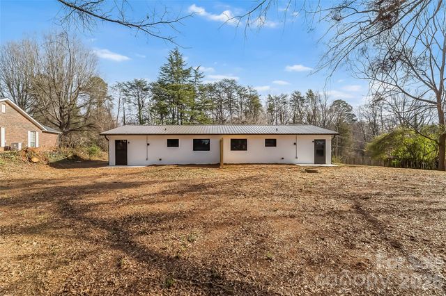 902 & 904 8th Avenue SW, Conover, NC 28613