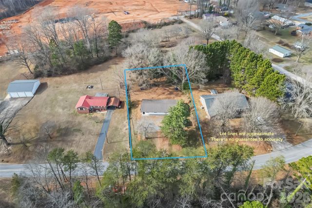 902 & 904 8th Avenue SW, Conover, NC 28613