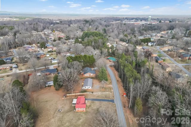 902 & 904 8th Avenue SW, Conover, NC 28613