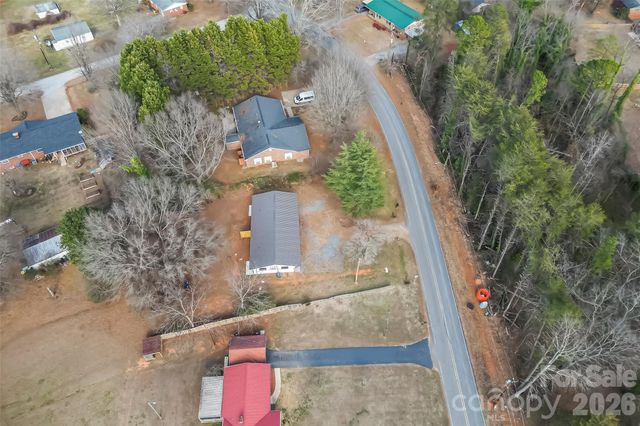 902 & 904 8th Avenue SW, Conover, NC 28613