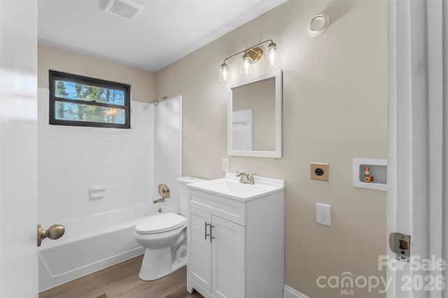 902 & 904 8th Avenue SW, Conover, NC 28613