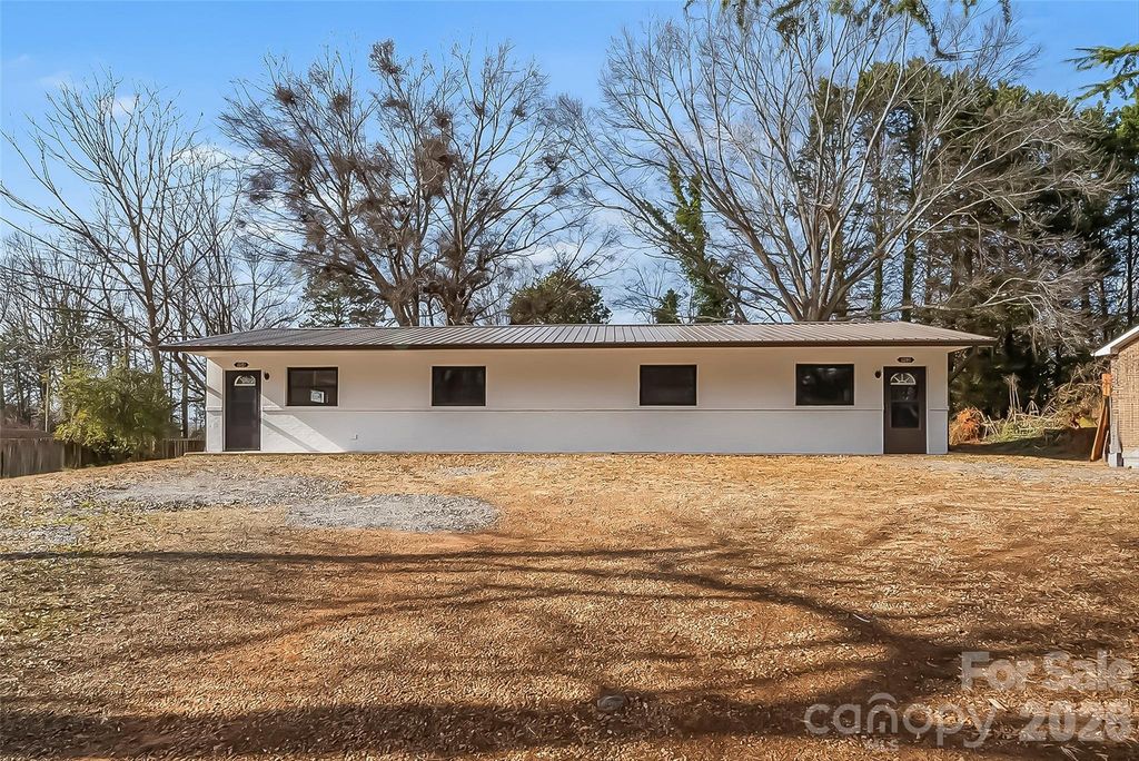 902 & 904 8th Avenue SW, Conover, NC 28613