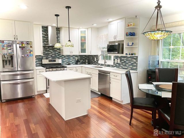 3 Webster Court, Plainsboro, NJ 08536