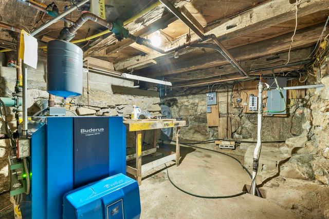 247 Meredith Center Road, Meredith, NH 03253