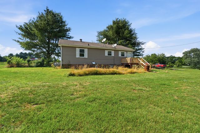 3520 31E Hwy, Bethpage, TN 37022