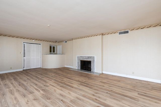 805 Lyon Avenue, Sanger, CA 93657