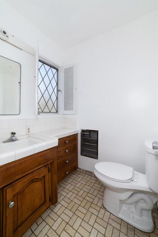 805 Lyon Avenue, Sanger, CA 93657