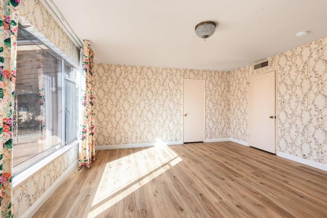 805 Lyon Avenue, Sanger, CA 93657