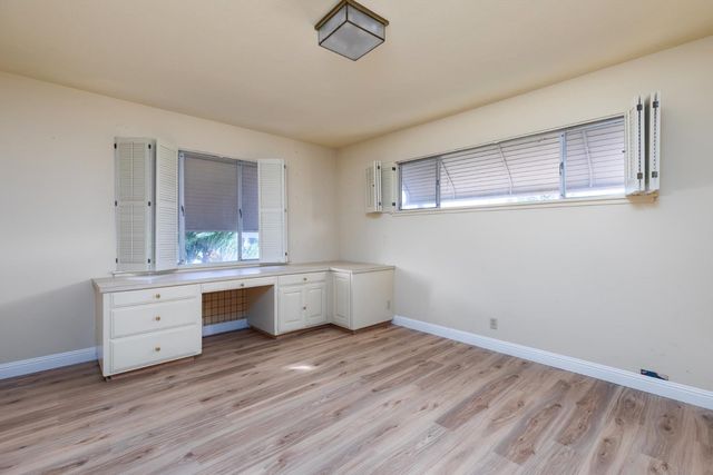 805 Lyon Avenue, Sanger, CA 93657