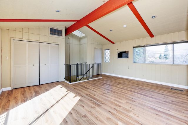 805 Lyon Avenue, Sanger, CA 93657