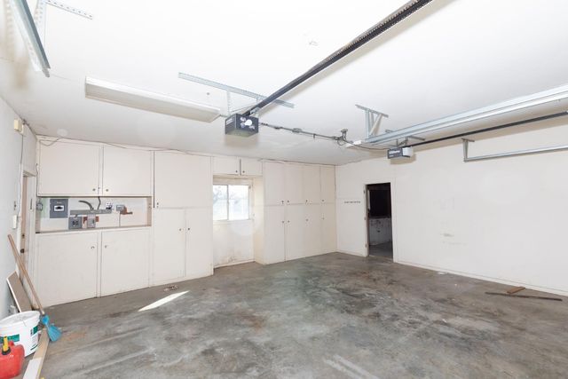 805 Lyon Avenue, Sanger, CA 93657