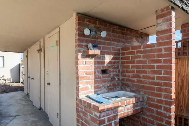 805 Lyon Avenue, Sanger, CA 93657