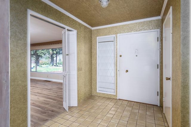 805 Lyon Avenue, Sanger, CA 93657