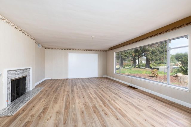 805 Lyon Avenue, Sanger, CA 93657