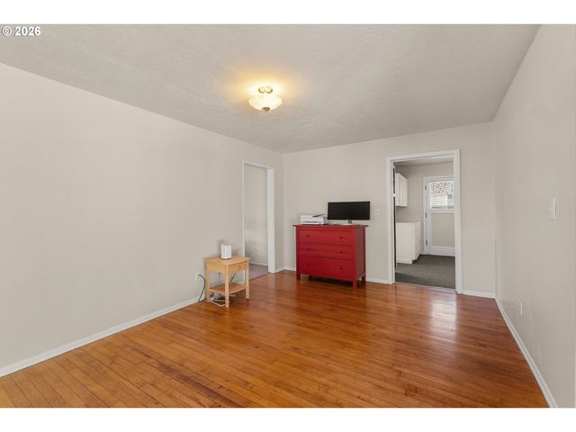 710 11TH St, Oregon City, OR 97045