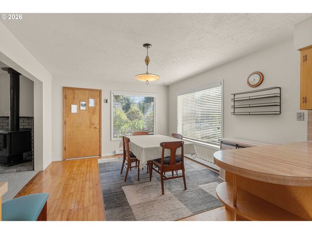 710 11TH St, Oregon City, OR 97045