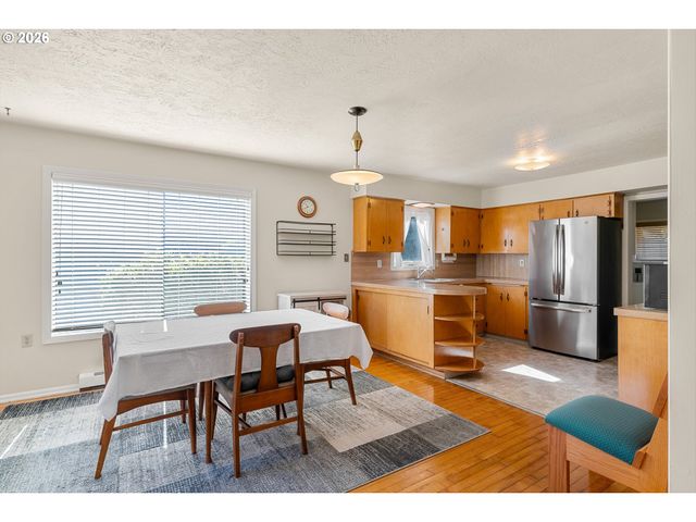 710 11TH St, Oregon City, OR 97045