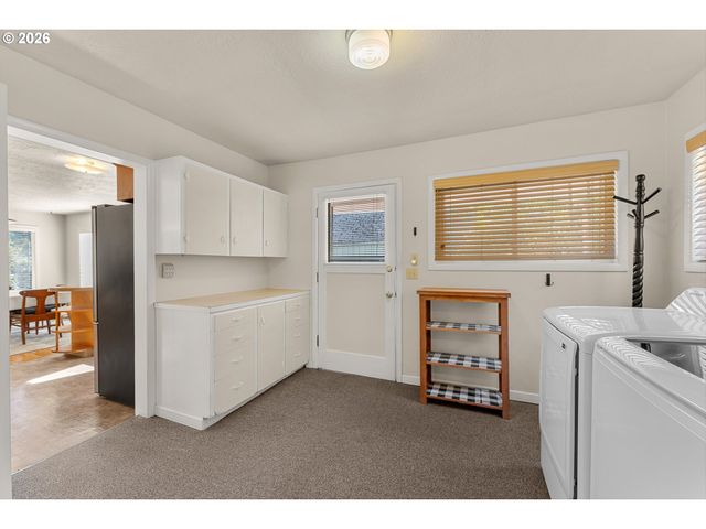 710 11TH St, Oregon City, OR 97045