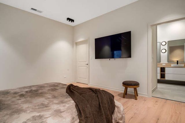 1257 N ASHLAND Avenue 504, Chicago, IL 60622