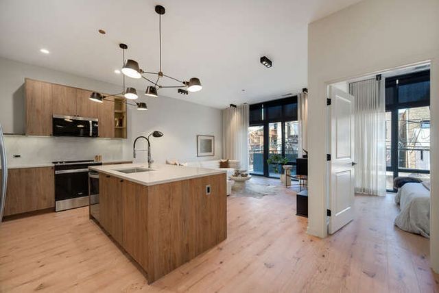 1257 N ASHLAND Avenue 504, Chicago, IL 60622