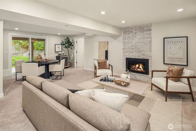 15238 NE 3rd Place, Bellevue, WA 98007
