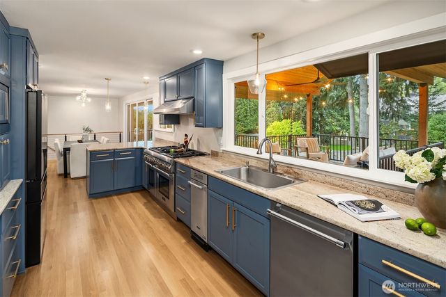 15238 NE 3rd Place, Bellevue, WA 98007