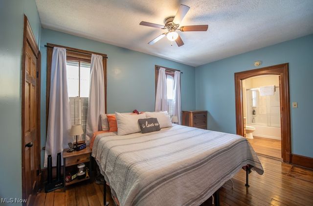 309 Donahey Avenue NE, New Philadelphia, OH 44663