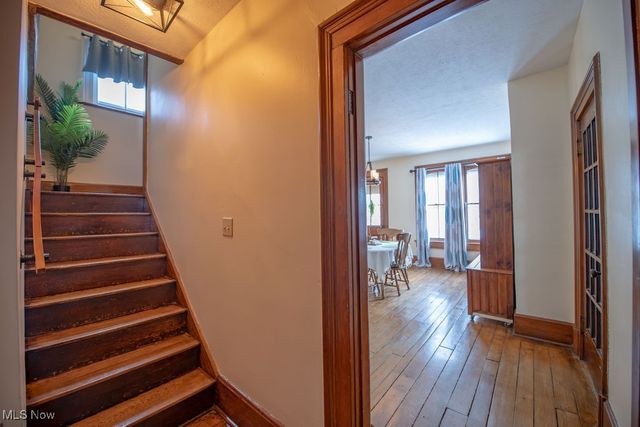 309 Donahey Avenue NE, New Philadelphia, OH 44663