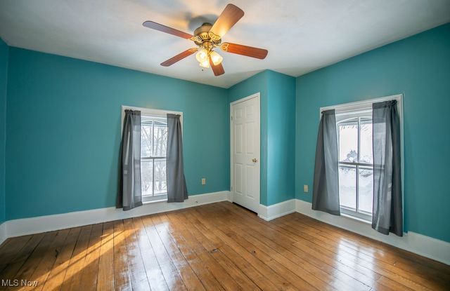 309 Donahey Avenue NE, New Philadelphia, OH 44663