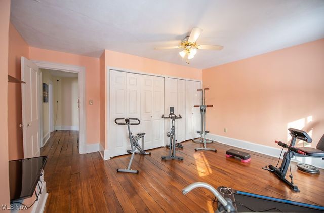 309 Donahey Avenue NE, New Philadelphia, OH 44663