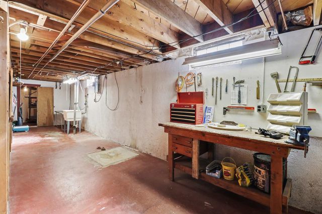 32431 Washington Street, Livonia City, MI 48150