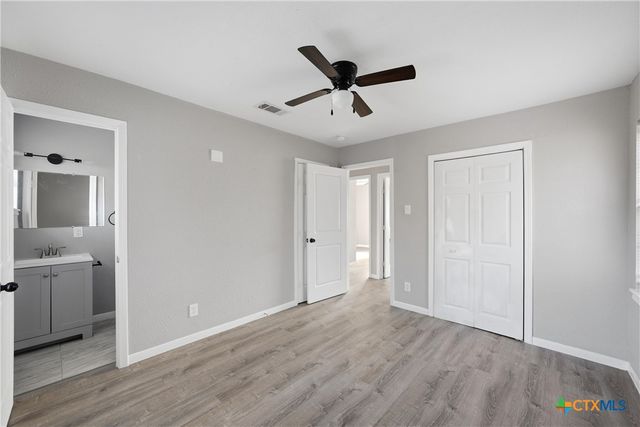 3901 Hiland Drive, Beverly Hills, TX 76711