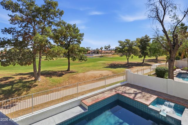7646 W JULIE Drive, Glendale, AZ 85308