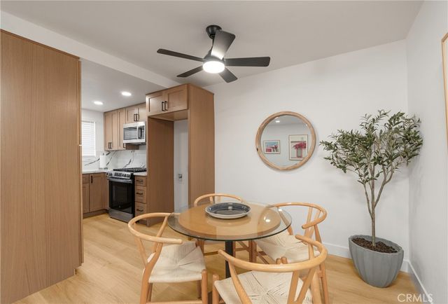 160 Yorktown, Costa Mesa, CA 92626