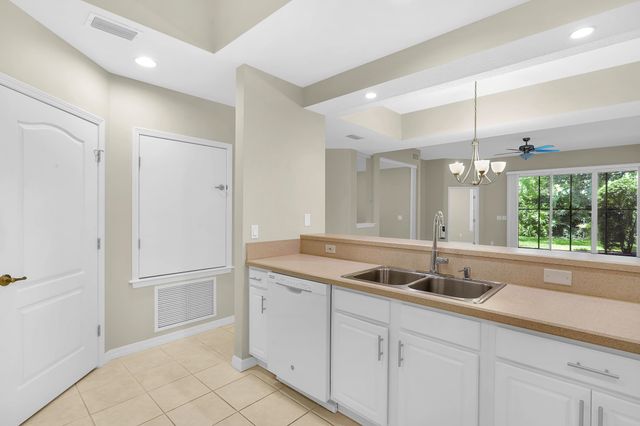 1003 Makarios Dr, St Augustine, FL 32080