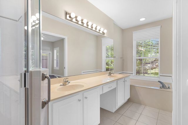 1003 Makarios Dr, St Augustine, FL 32080