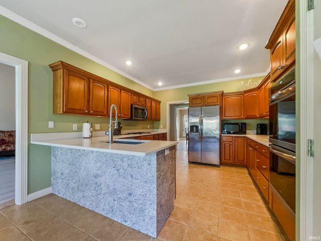 2616 Thornhill Drive, Evansville, IN 47725