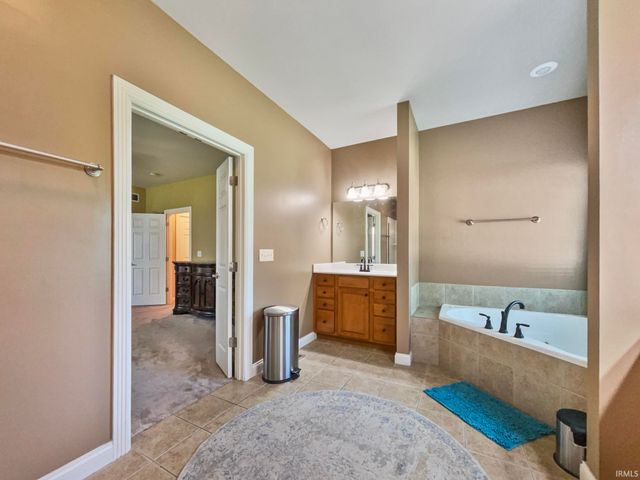 2616 Thornhill Drive, Evansville, IN 47725