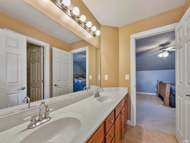 2616 Thornhill Drive, Evansville, IN 47725
