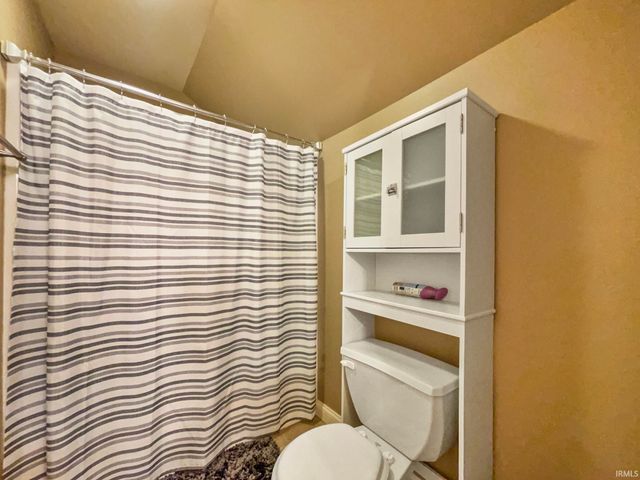 2616 Thornhill Drive, Evansville, IN 47725