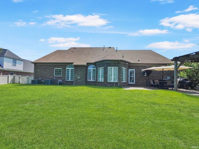2616 Thornhill Drive, Evansville, IN 47725