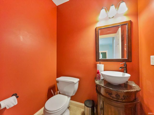 2616 Thornhill Drive, Evansville, IN 47725